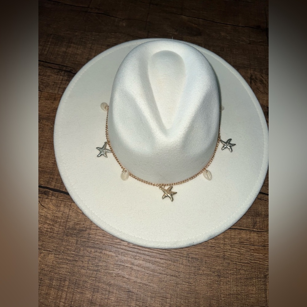 White hat!